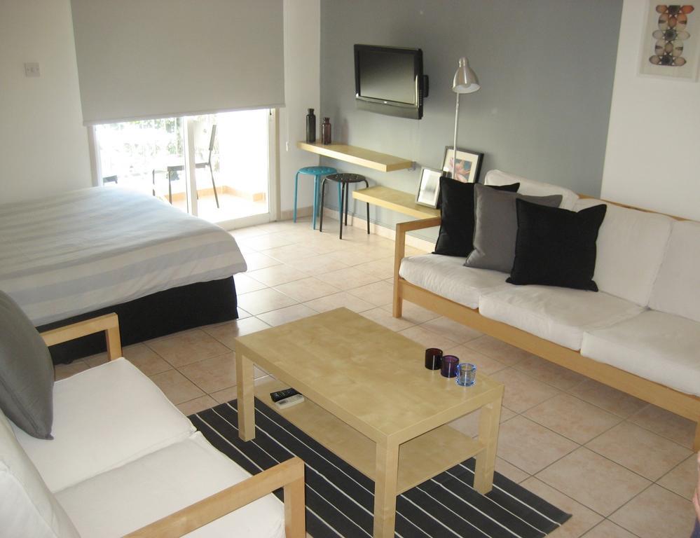 Lykavitos Apartments Nikosia Zimmer foto